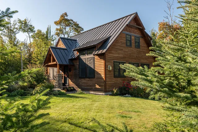$1,125,000 | 6008 Eagle Lane, Carrabassett Valley, ME 04947
