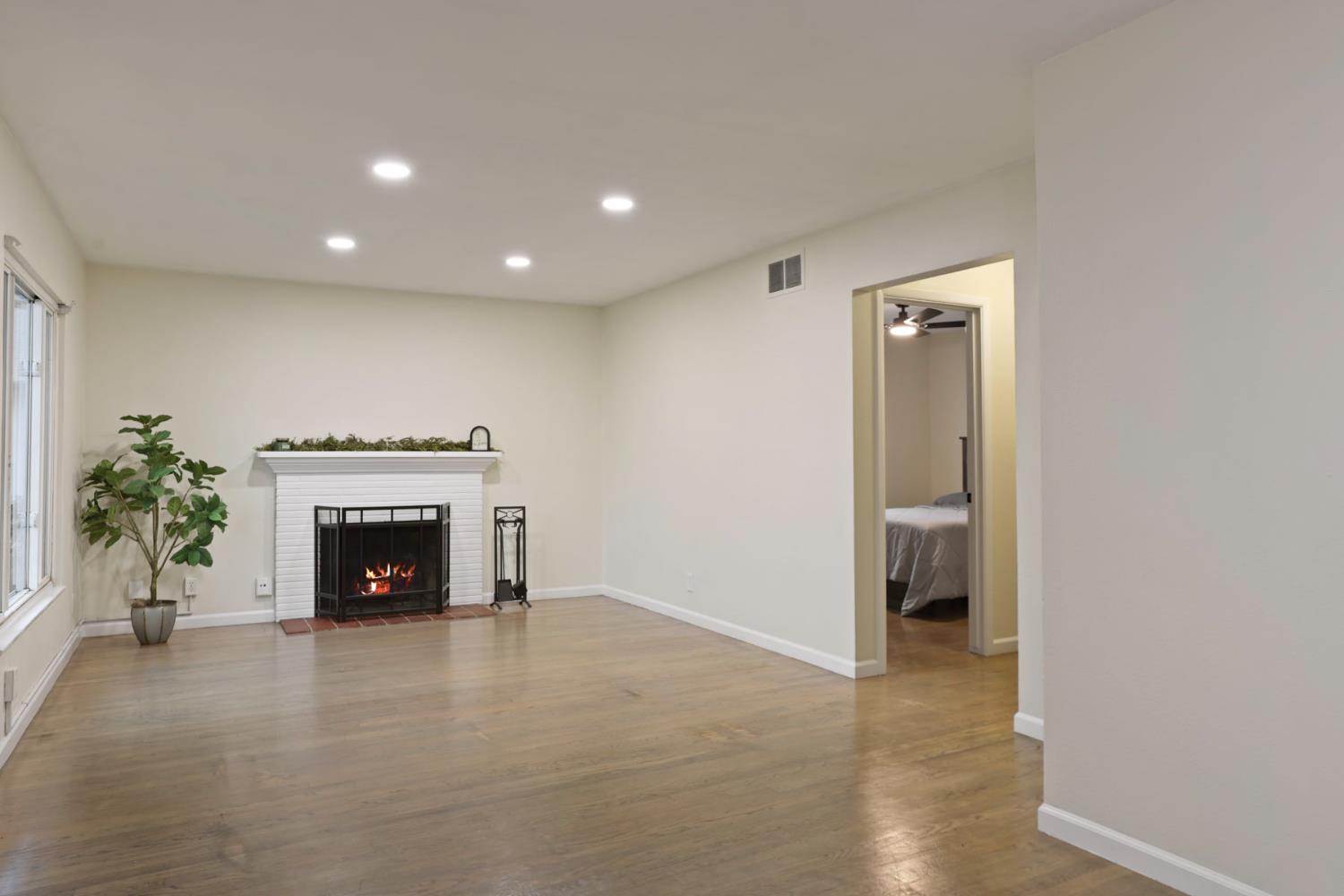 32 South Corinth Avenue Lodi, CA 95242 - Photo 15 of 48