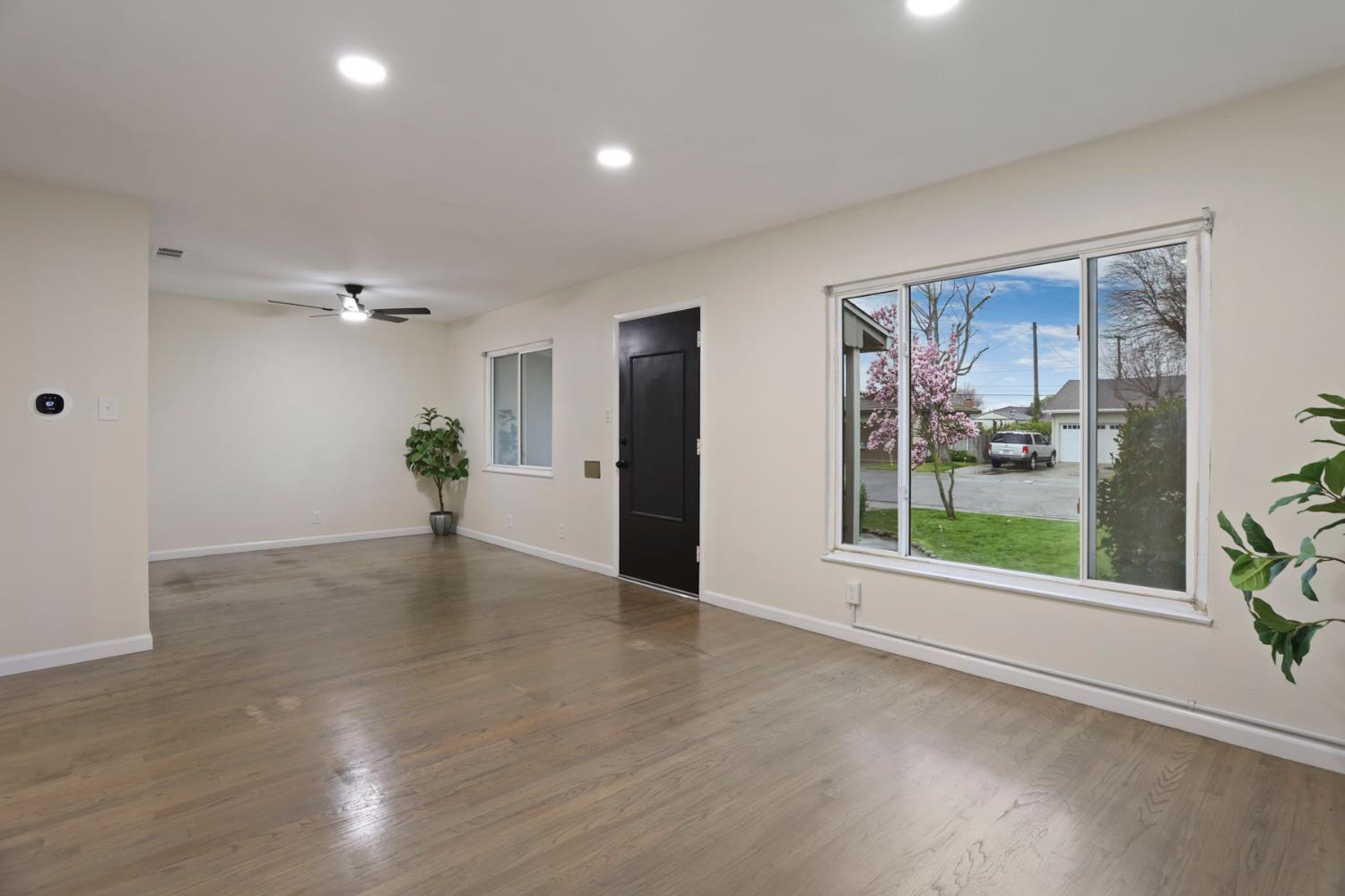 32 South Corinth Avenue Lodi, CA 95242 - Photo 17 of 48