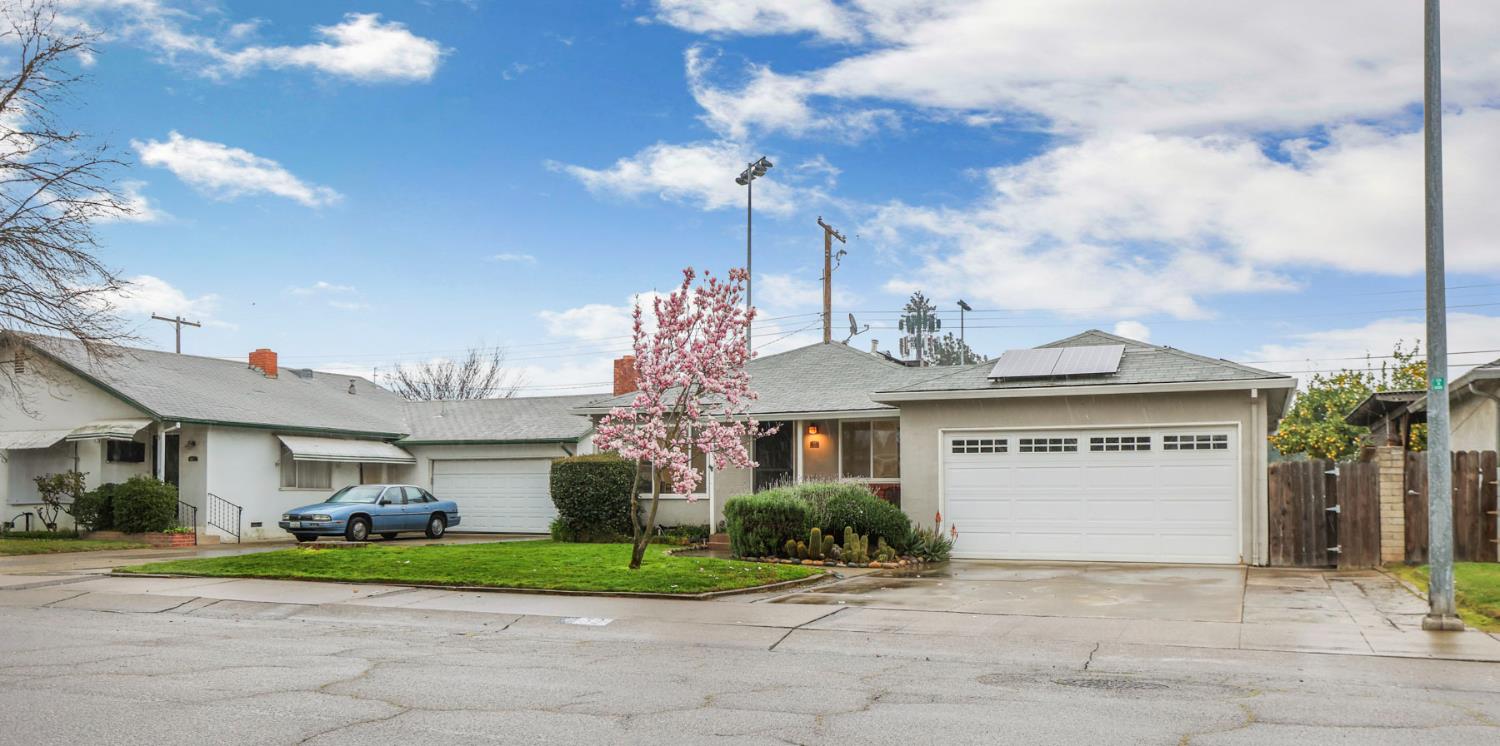 32 South Corinth Avenue Lodi, CA 95242 - Photo 5 of 48