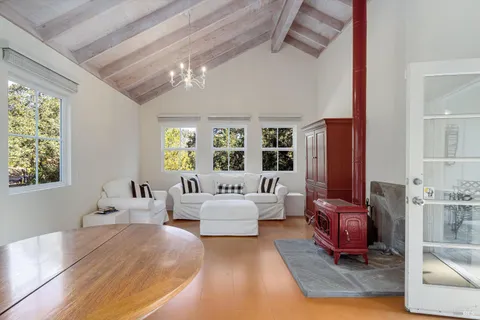 $3,500,000 | 3200 Castle Road, Sonoma, CA 95476