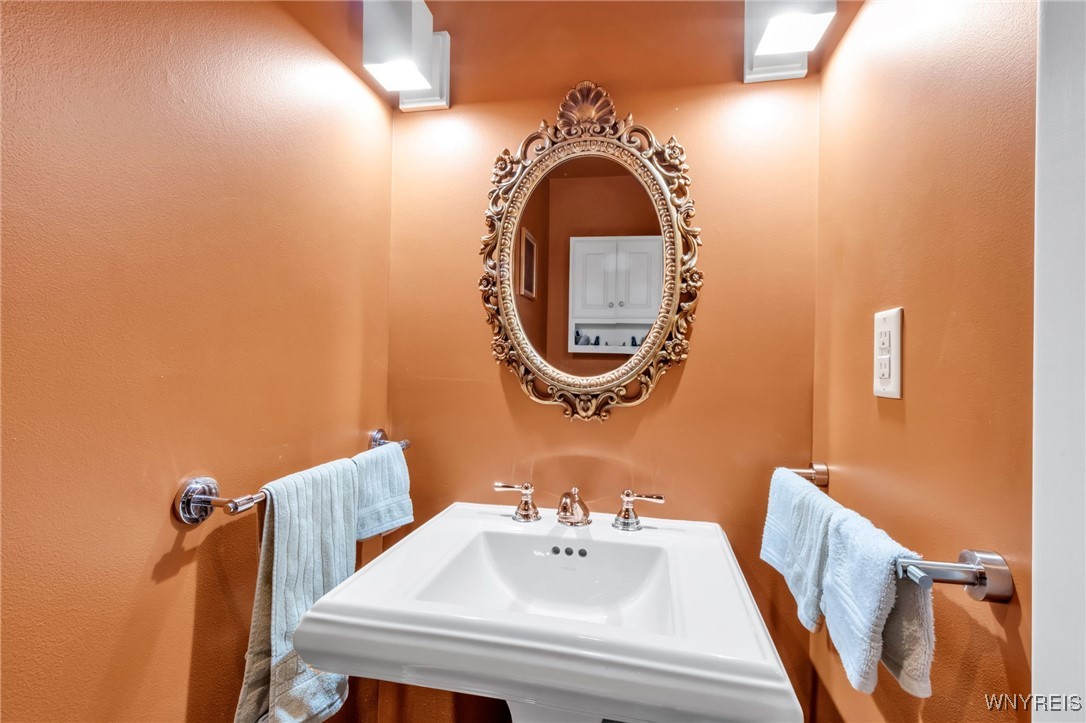 666 West Ferry Street, Unit N Buffalo, NY 14222 - Photo 16 of 29