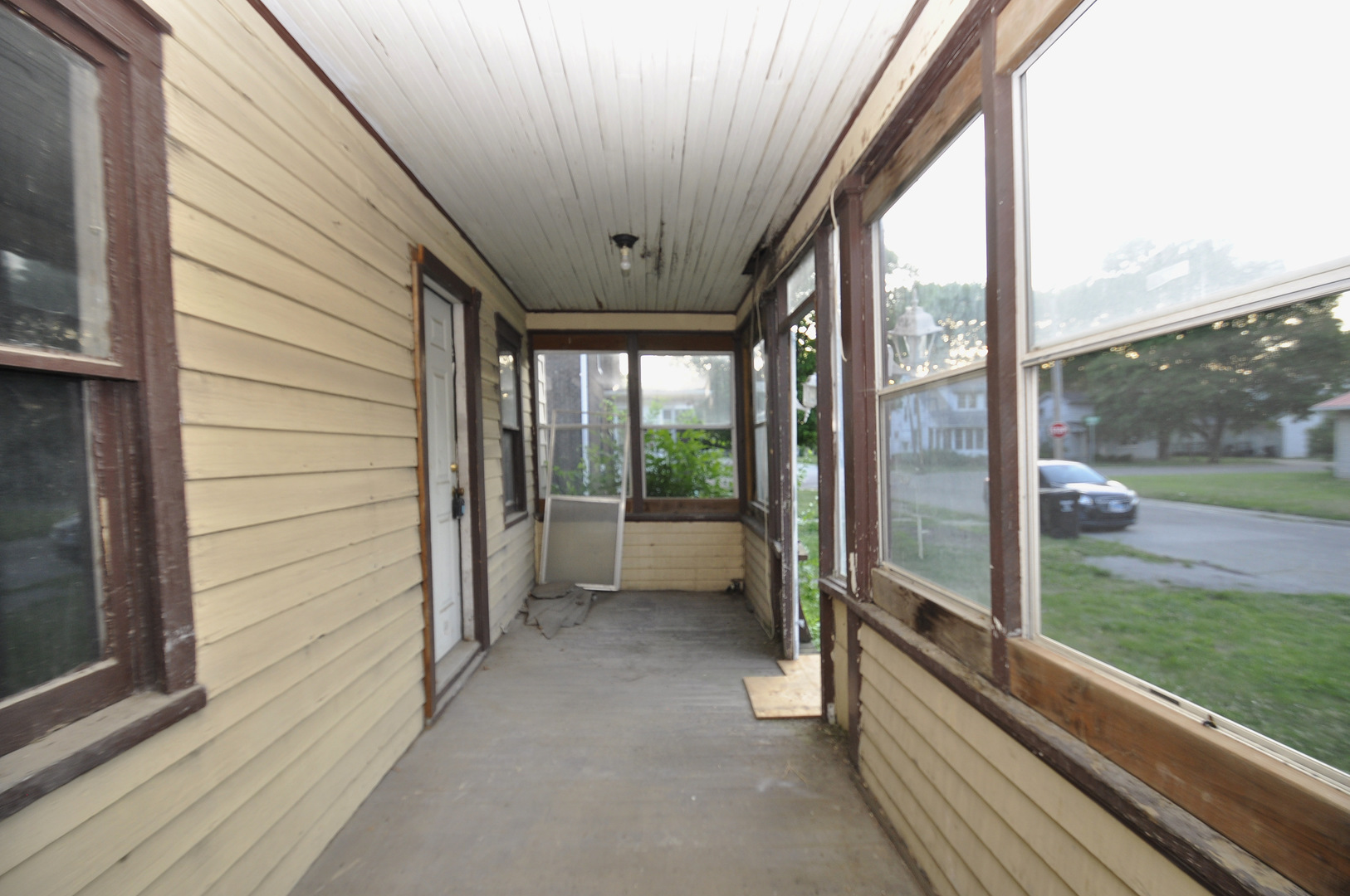 919 Webster Street Ottawa, IL 61350 - Photo 3 of 27
