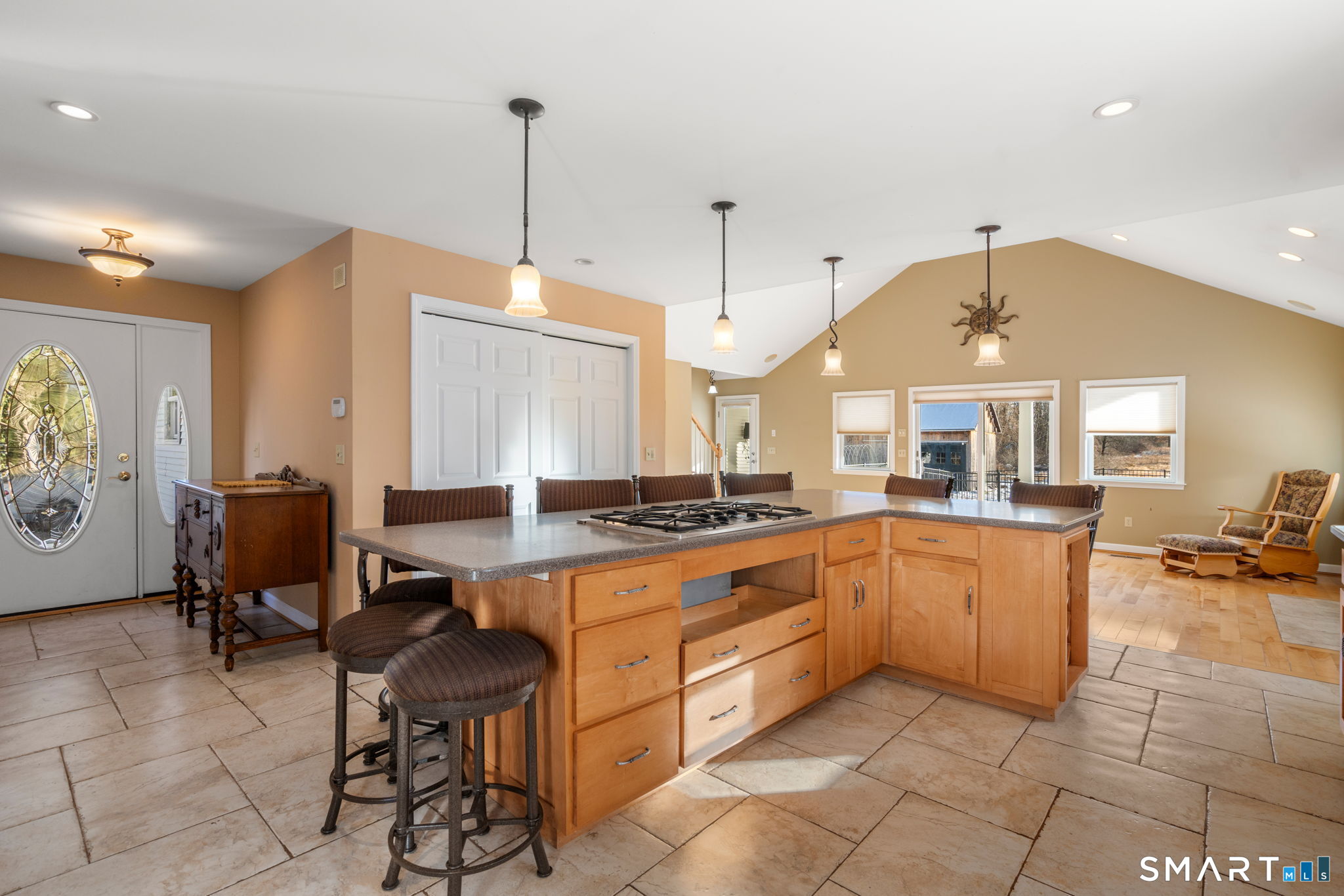 485 Mountain Road Suffield, CT 06078 - Photo 11 of 40