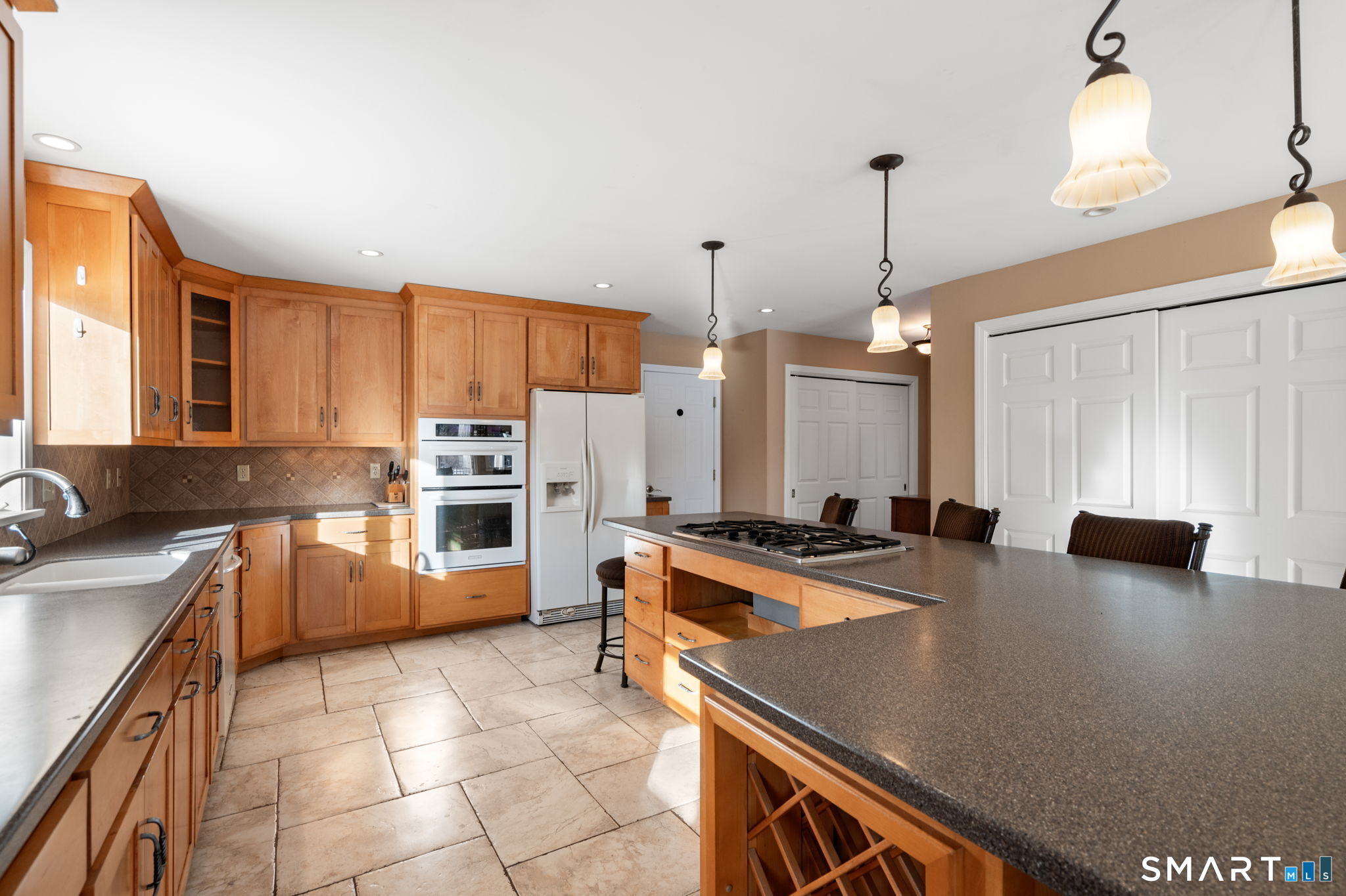 485 Mountain Road Suffield, CT 06078 - Photo 12 of 40