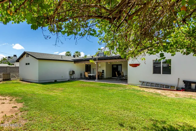 $1,325,000 | 3439 North 45th Place, Phoenix, AZ 85018