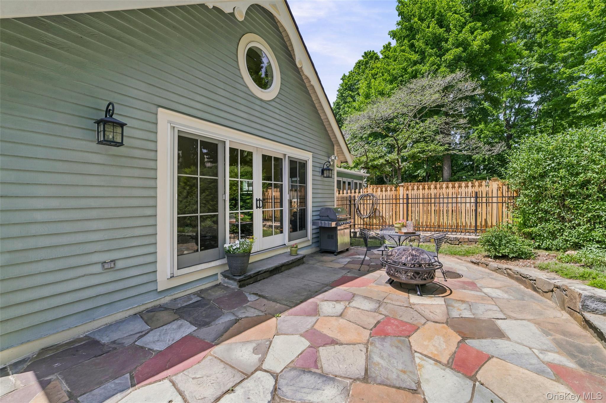 215 Walnut Street Peekskill, NY 10566 - Photo 22 of 26