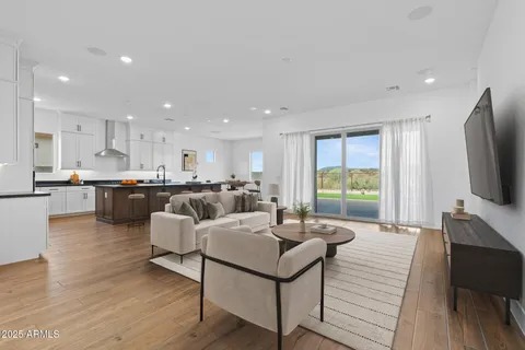 $724,900 | 44722 North 44th Drive, New River, AZ 85087