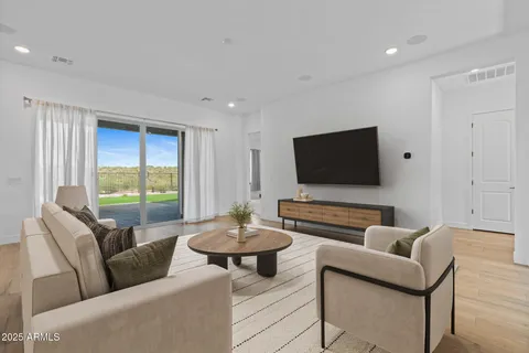 $724,900 | 44722 North 44th Drive, New River, AZ 85087