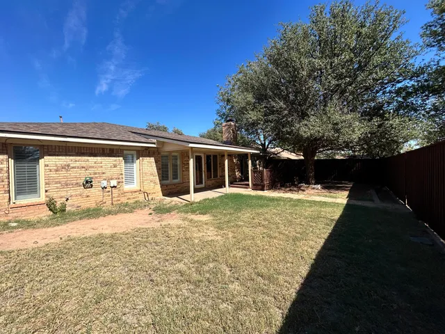 a view of a house with a outdoor space