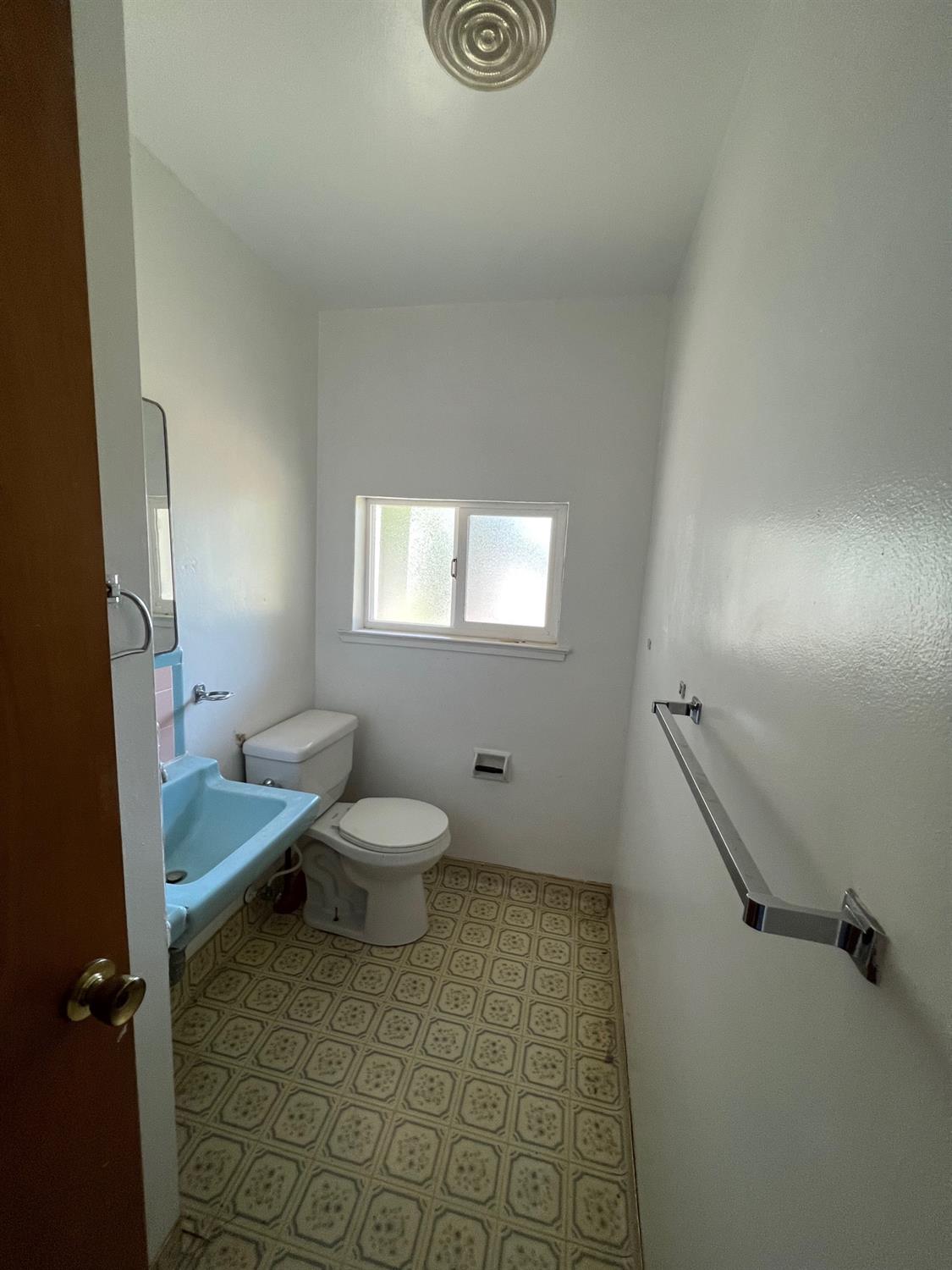 113 Maple Street Madera, CA 93637 - Photo 14 of 22 Gallery Image 14