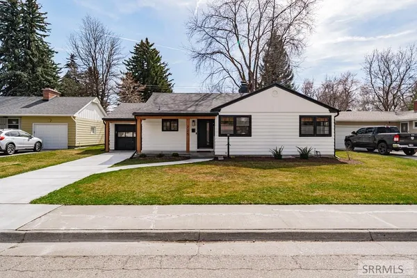 $515,000 | 225 Tautphaus Drive, Idaho Falls, ID 83402