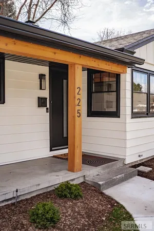 $515,000 | 225 Tautphaus Drive, Idaho Falls, ID 83402