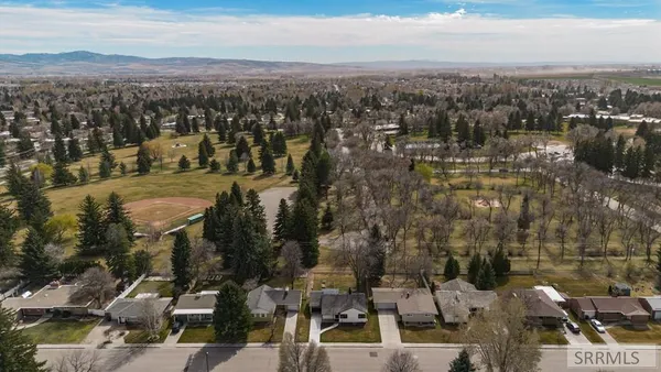 $515,000 | 225 Tautphaus Drive, Idaho Falls, ID 83402