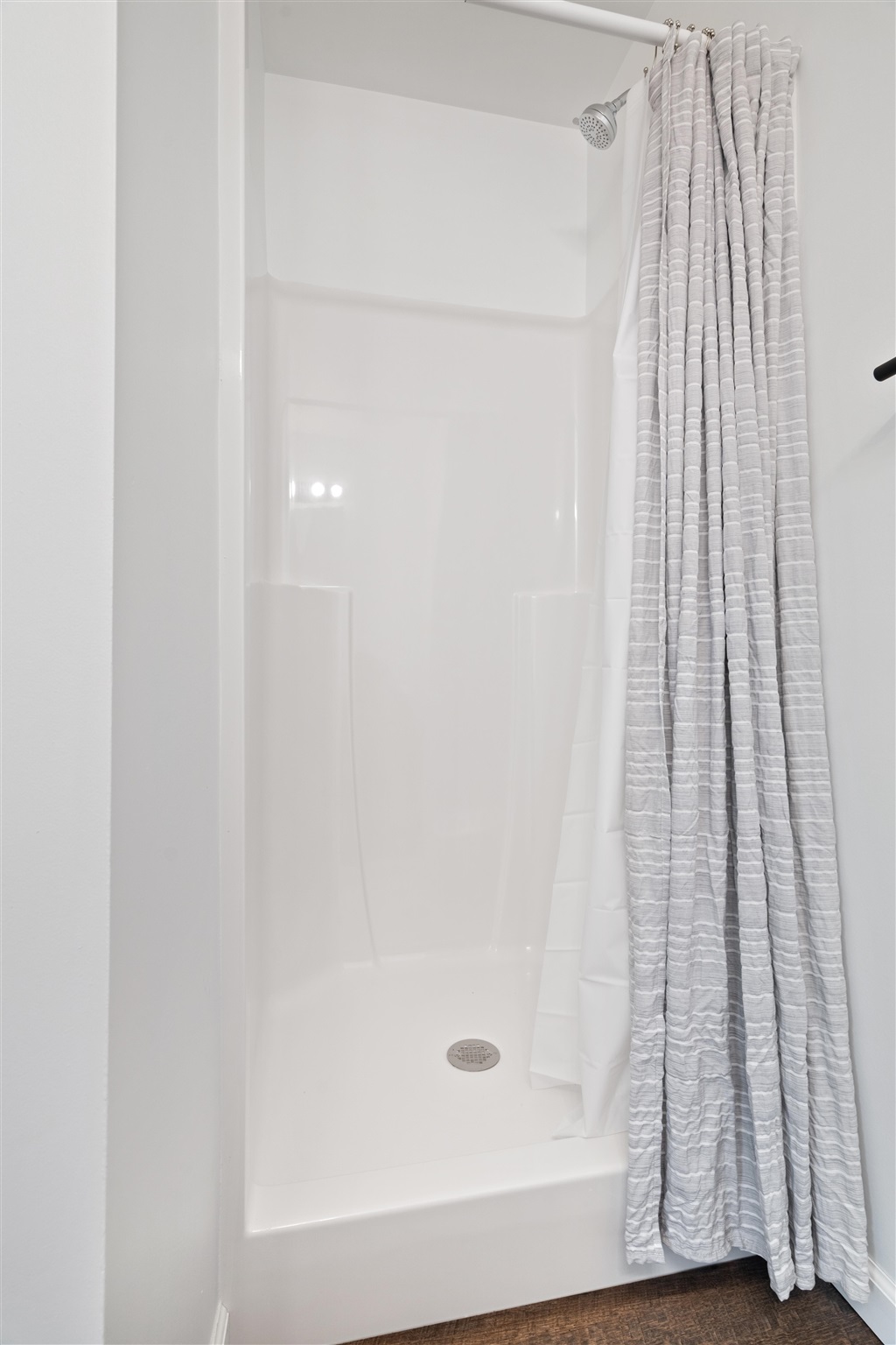 4303 Chadwick Road Evansville, IN 47710 - Photo 14 of 24 Gallery Image 14