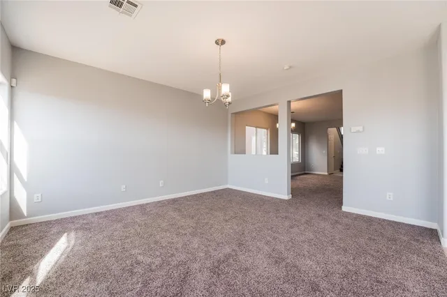 $2,200 | 5555 West Sun Temple Avenue, Las Vegas, NV 89139
