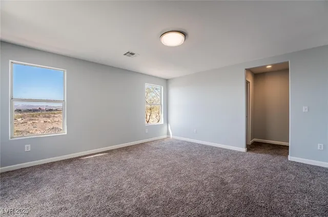 $2,200 | 5555 West Sun Temple Avenue, Las Vegas, NV 89139