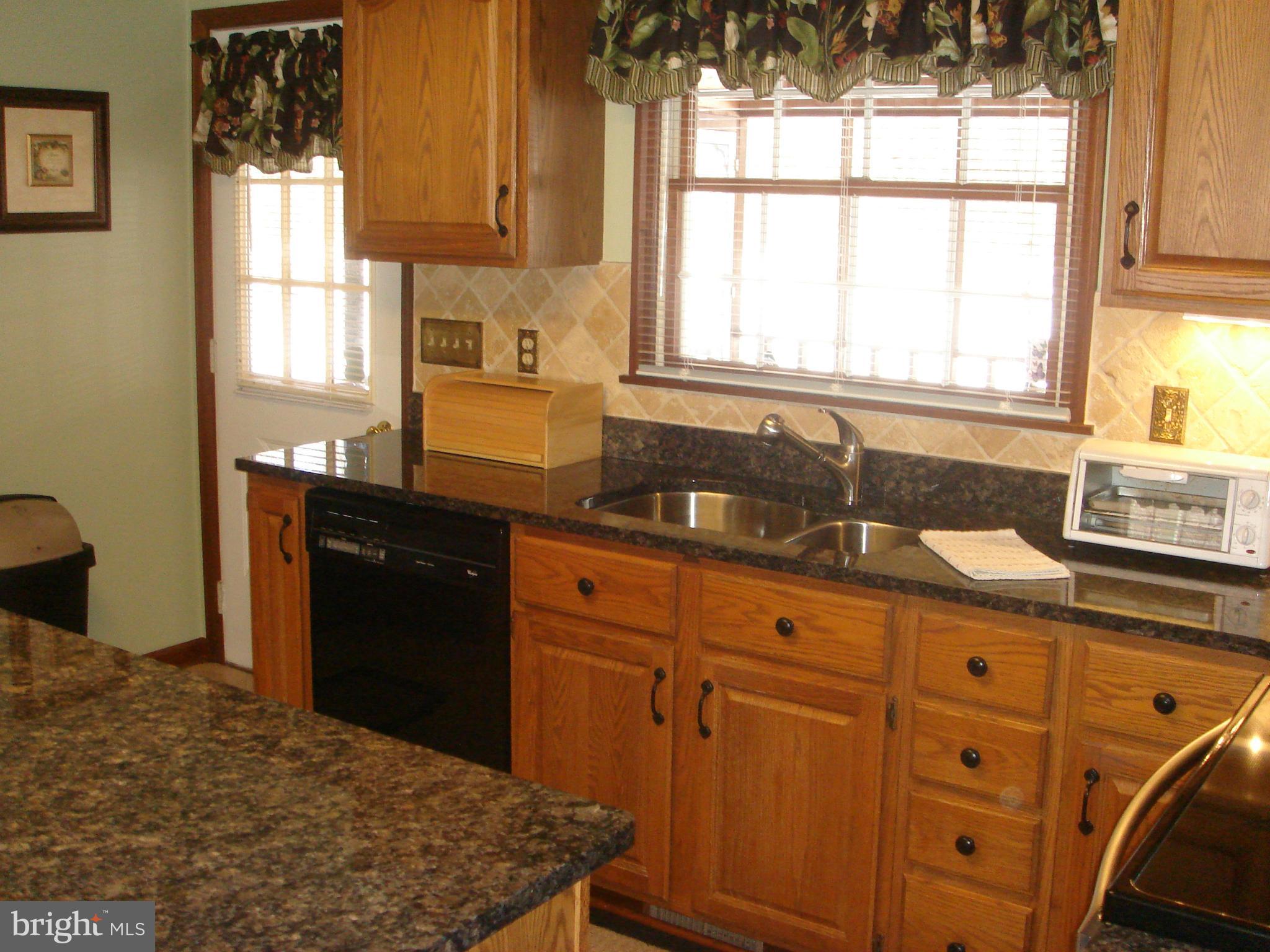 10603 Powell Road Thurmont, MD 21788 - Photo 3 of 30 Kitchen