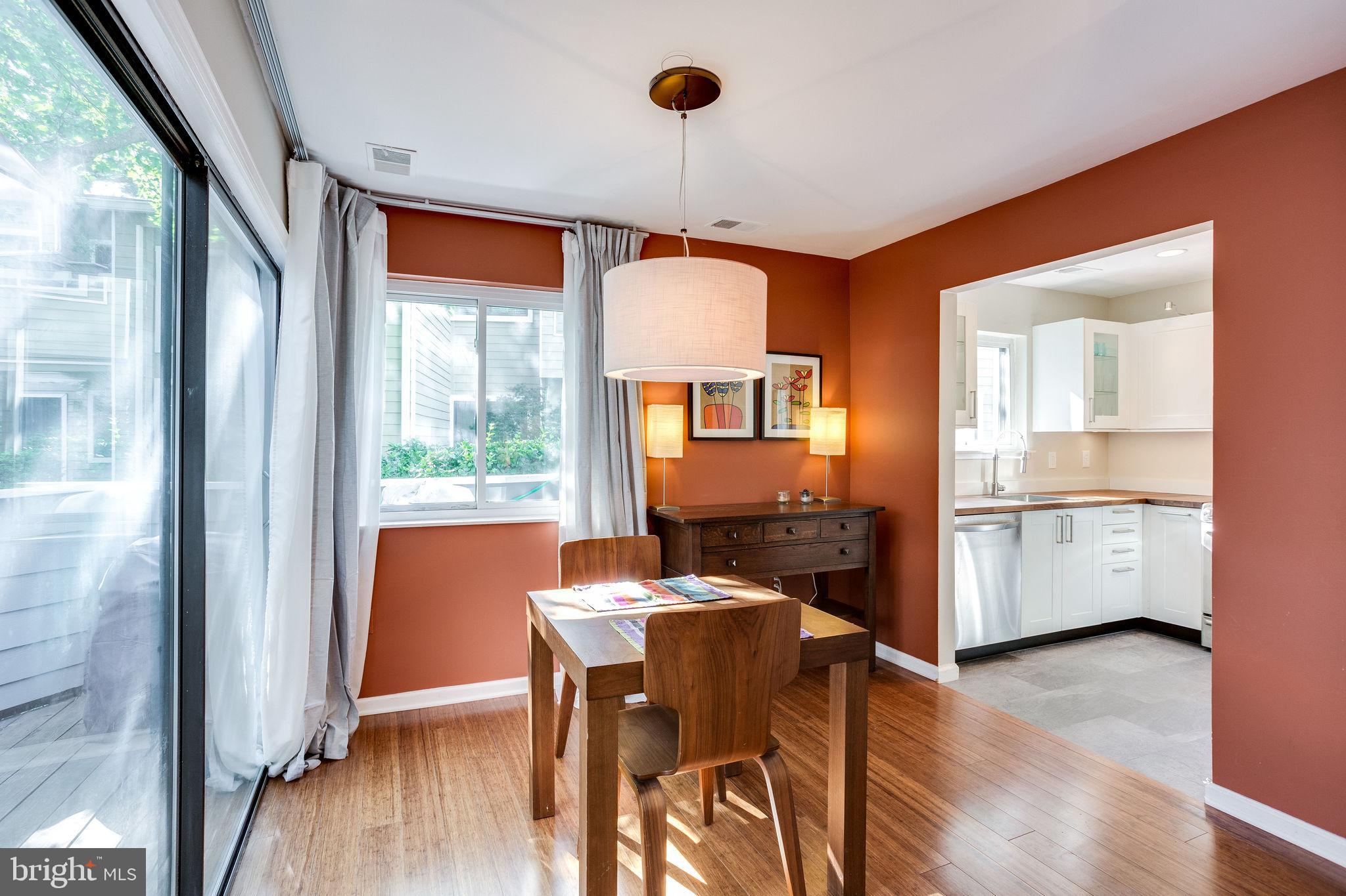 1911 Villaridge Drive, Unit A Reston, VA 20191 - Photo 14 of 35 Dining room