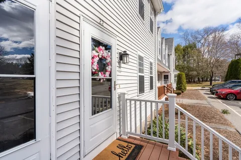 $299,900 | 22 Eagle Drive, Unit 22, Douglas, MA 01516