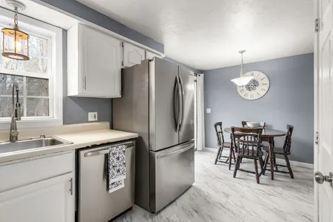 $299,900 | 22 Eagle Drive, Unit 22, Douglas, MA 01516