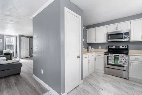 $299,900 | 22 Eagle Drive, Unit 22, Douglas, MA 01516