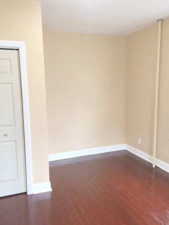 80 Bowles Street Springfield, MA 01109 - Photo 9 of 25 Gallery Image 9