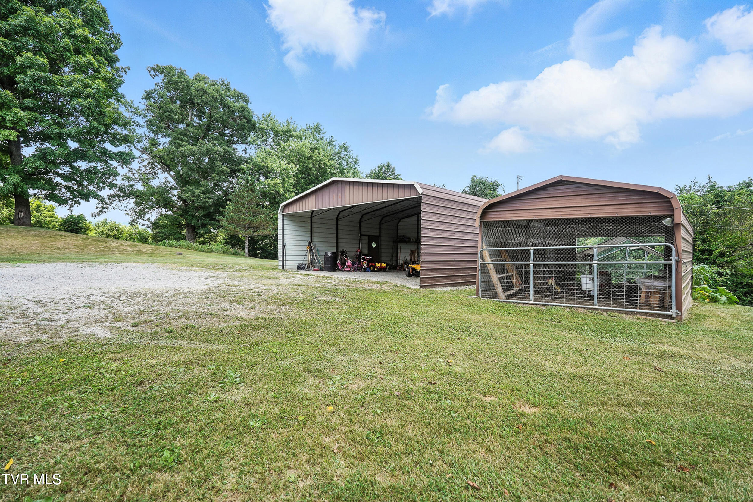 1674 Smyth Chapel Road Pennington Gap, VA 24277 - Photo 20 of 47 IMG_5479