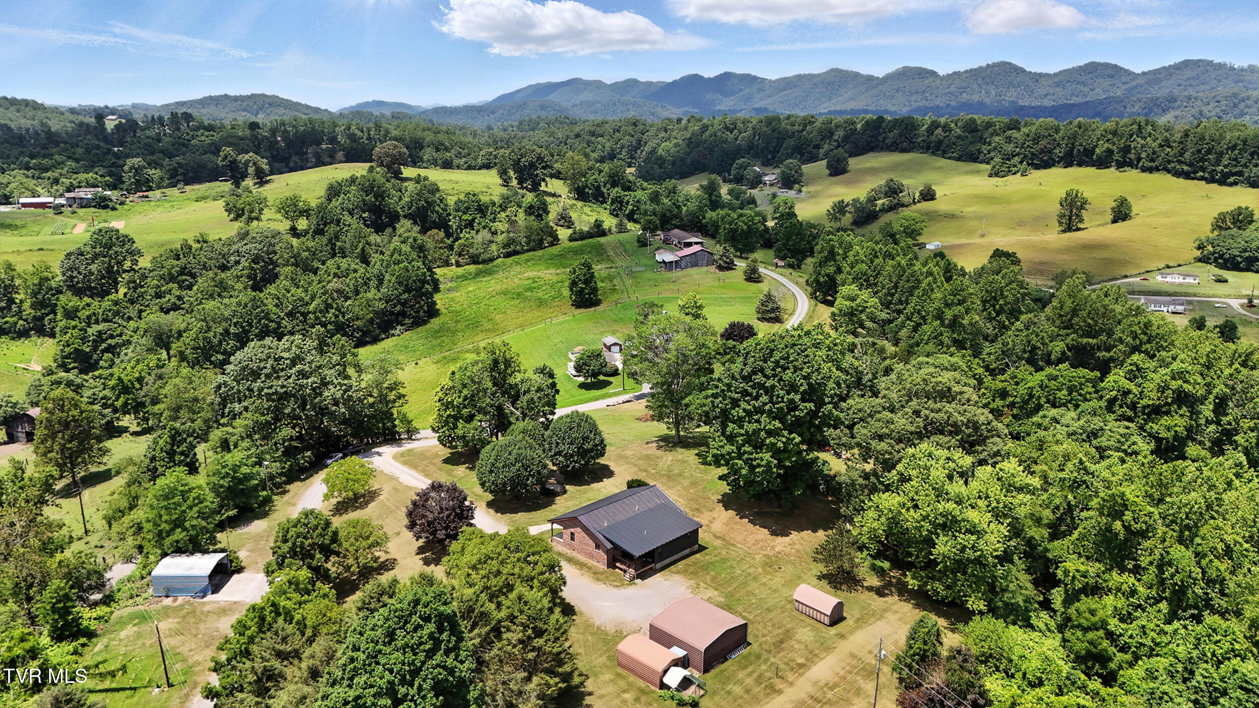 1674 Smyth Chapel Road Pennington Gap, VA 24277 - Photo 9 of 47 IMG_5490