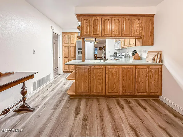 $475,000 | 19337 Oak Plaza Court, Newhall, CA 91321