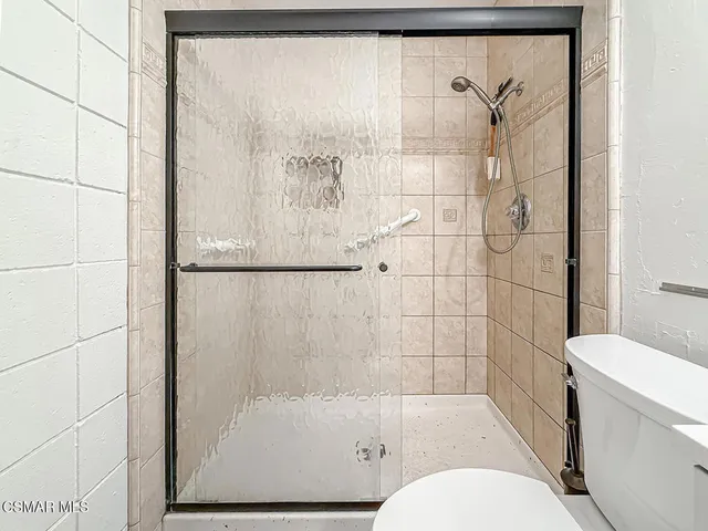 $475,000 | 19337 Oak Plaza Court, Newhall, CA 91321