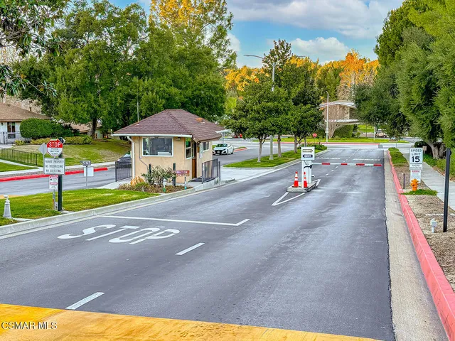 $475,000 | 19337 Oak Plaza Court, Newhall, CA 91321