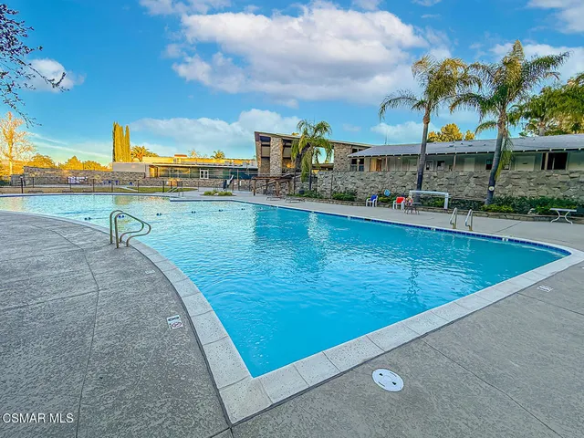 $475,000 | 19337 Oak Plaza Court, Newhall, CA 91321