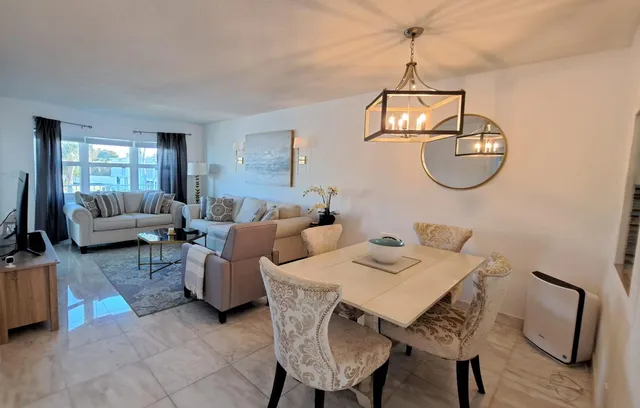 $2,575 | 1445 Southeast 15th Court, Unit 202, Deerfield Beach, FL 33441