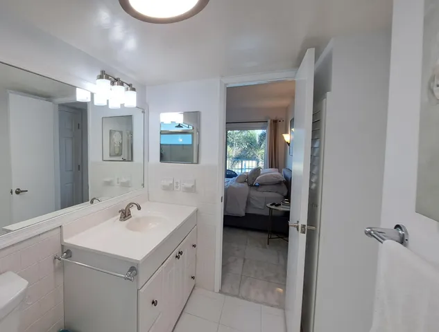 $2,575 | 1445 Southeast 15th Court, Unit 202, Deerfield Beach, FL 33441