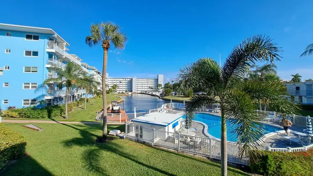 $2,575 | 1445 Southeast 15th Court, Unit 202, Deerfield Beach, FL 33441