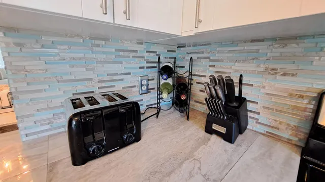 $2,575 | 1445 Southeast 15th Court, Unit 202, Deerfield Beach, FL 33441