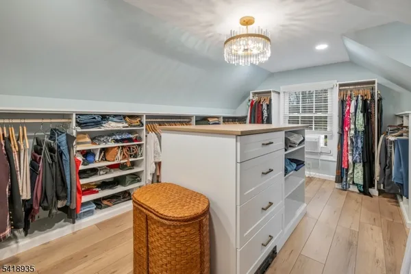 $799,900 | 22 Kevin Drive, Flanders, NJ 07836