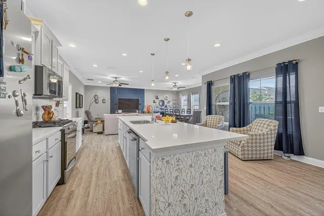 $529,900 | 61 B 6th Street, Shalimar, FL 32579