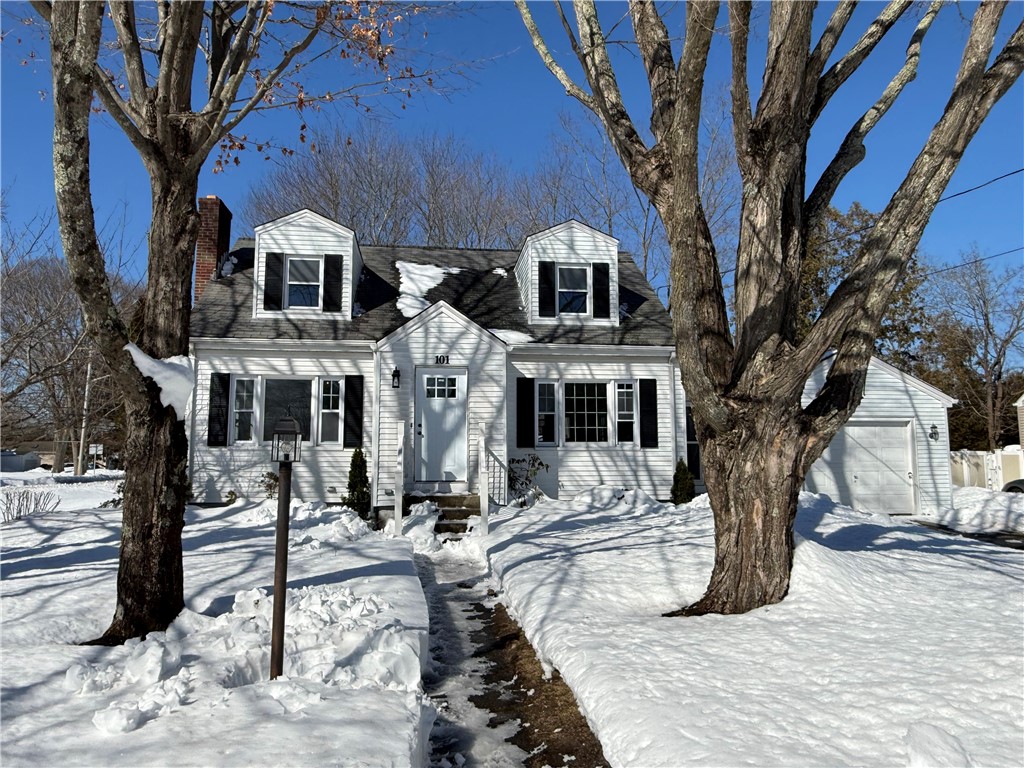 101 Farmland Road Warwick, RI 02889 - Photo 1 of 36