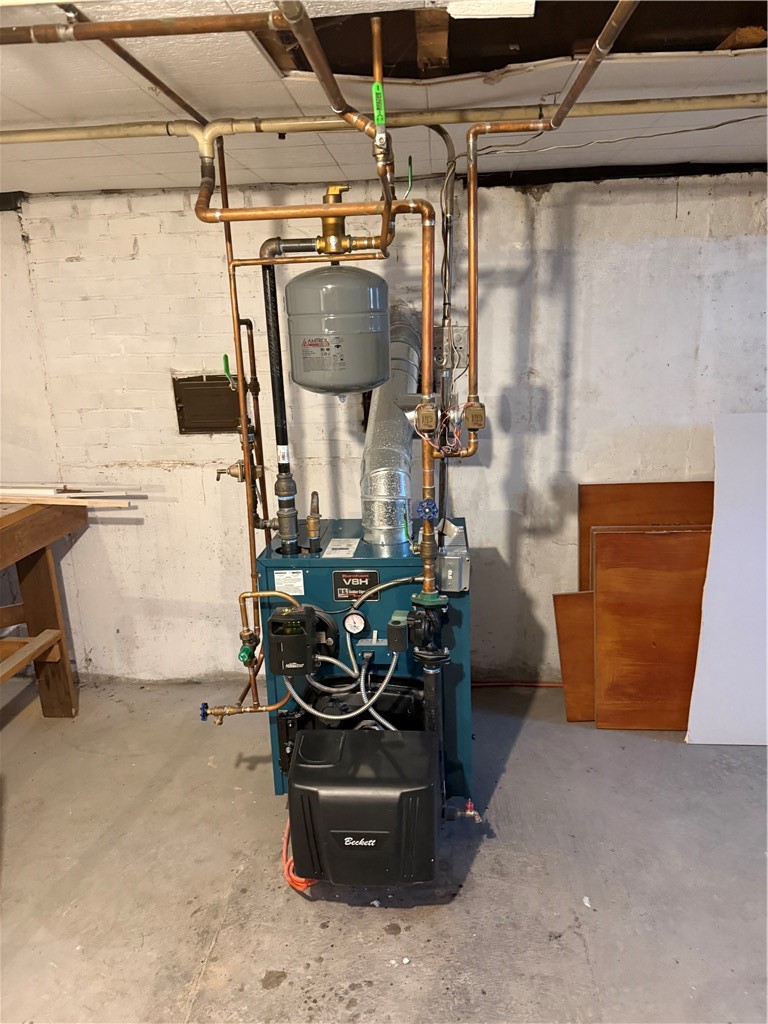 101 Farmland Road Warwick, RI 02889 - Photo 34 of 36