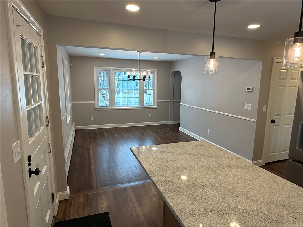 101 Farmland Road Warwick, RI 02889 - Photo 9 of 36