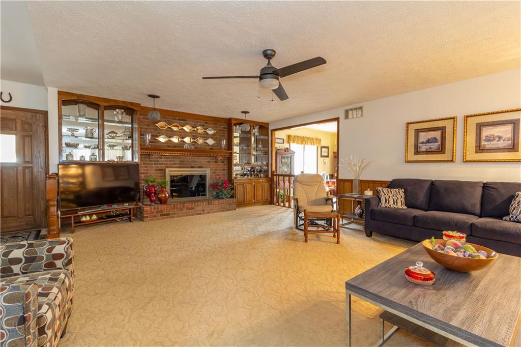 111 Willow Road Greenfield, IN 46140 - Photo 11 of 34 Gallery Image 11
