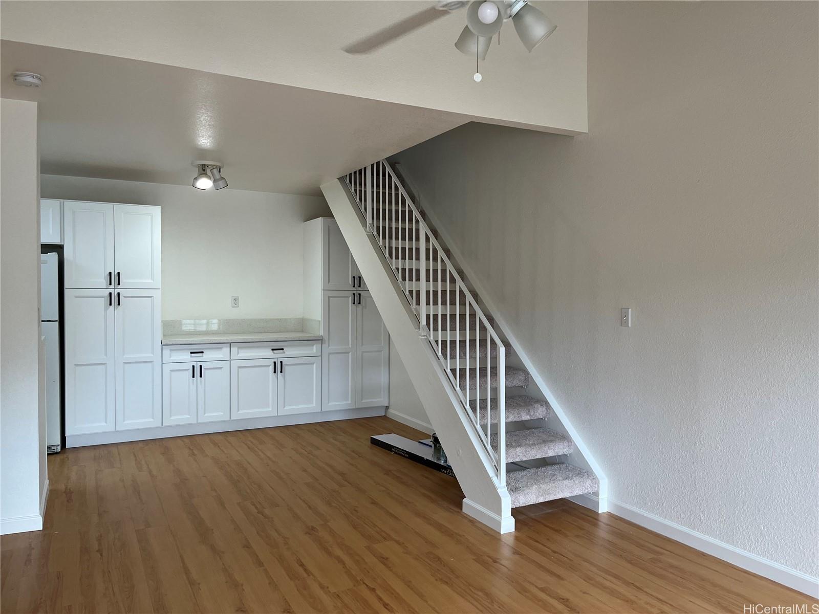 432 Mananai Place, Unit 18C Honolulu, HI 96818 - Photo 2 of 17 a view of entryway with wooden floor