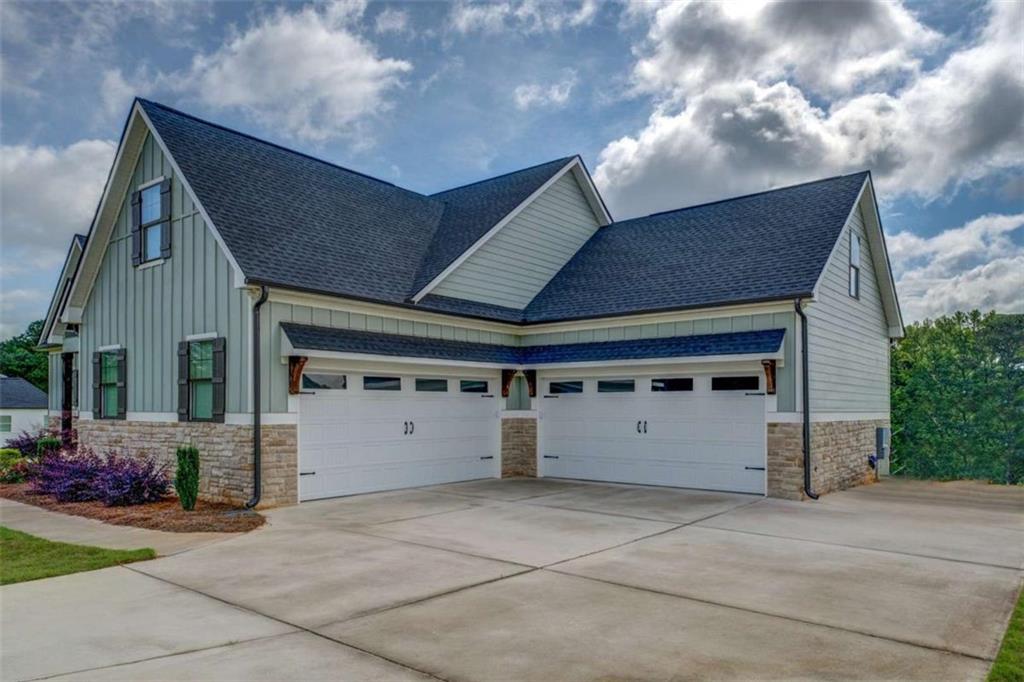 3076 East Lake Road McDonough, GA 30252 - Photo 5 of 49 a view of a garage