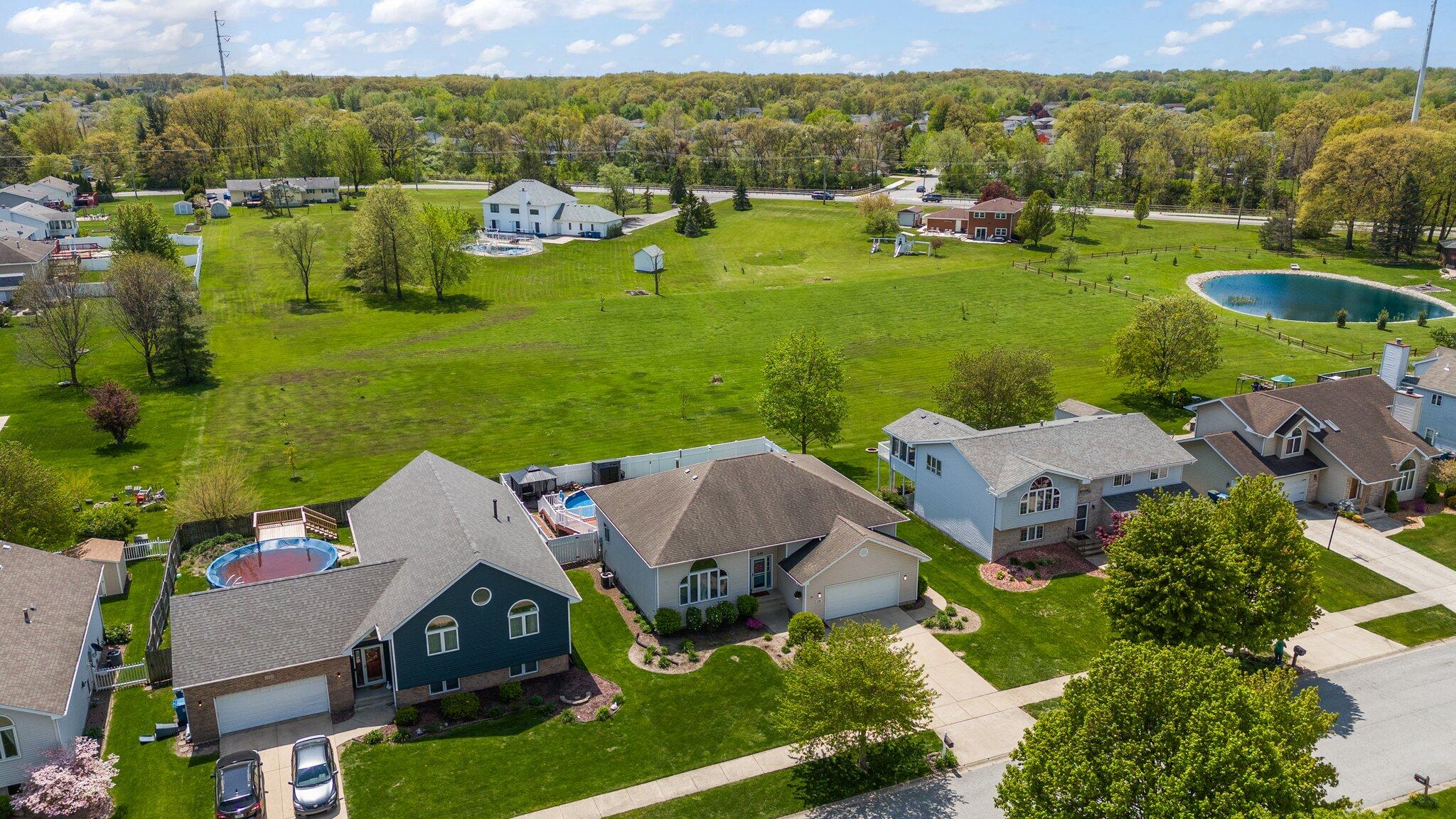 1539 Krame Drive Crown Point, IN 46307 - Photo 2 of 32 2048x1152