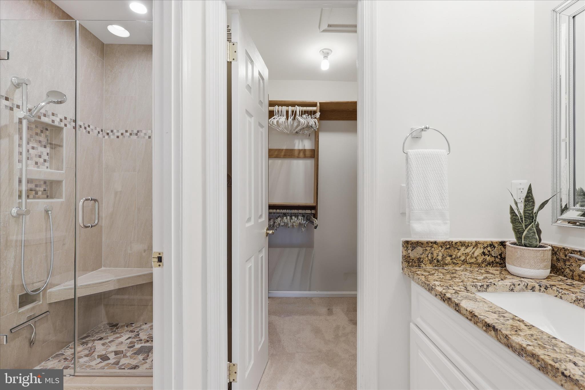 2184 Pond View Court Reston, VA 20191 - Photo 23 of 45