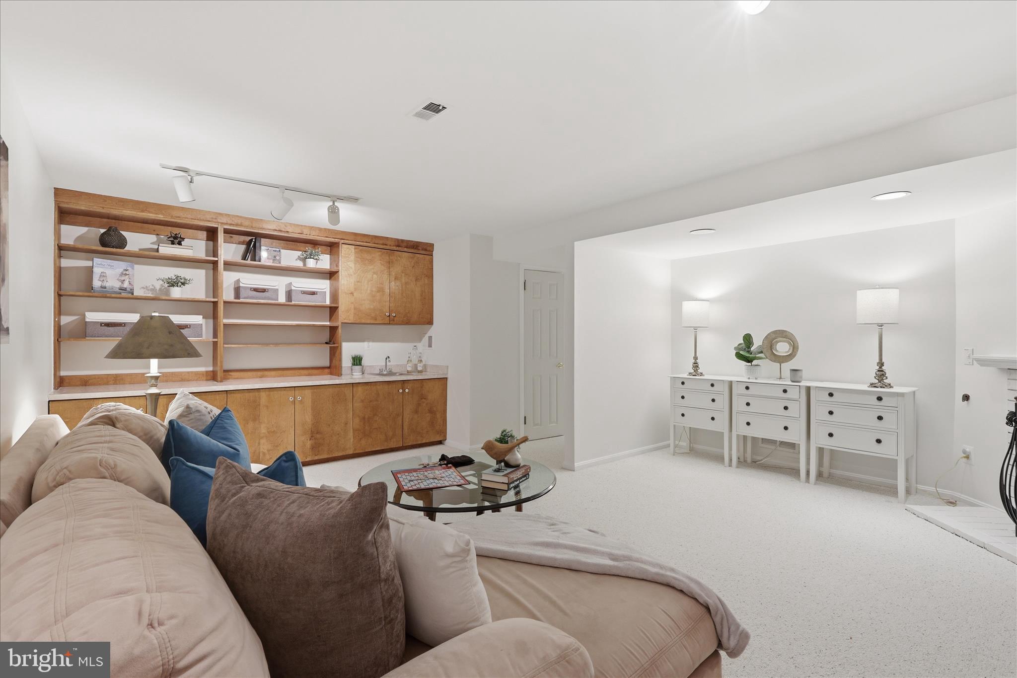 2184 Pond View Court Reston, VA 20191 - Photo 30 of 45