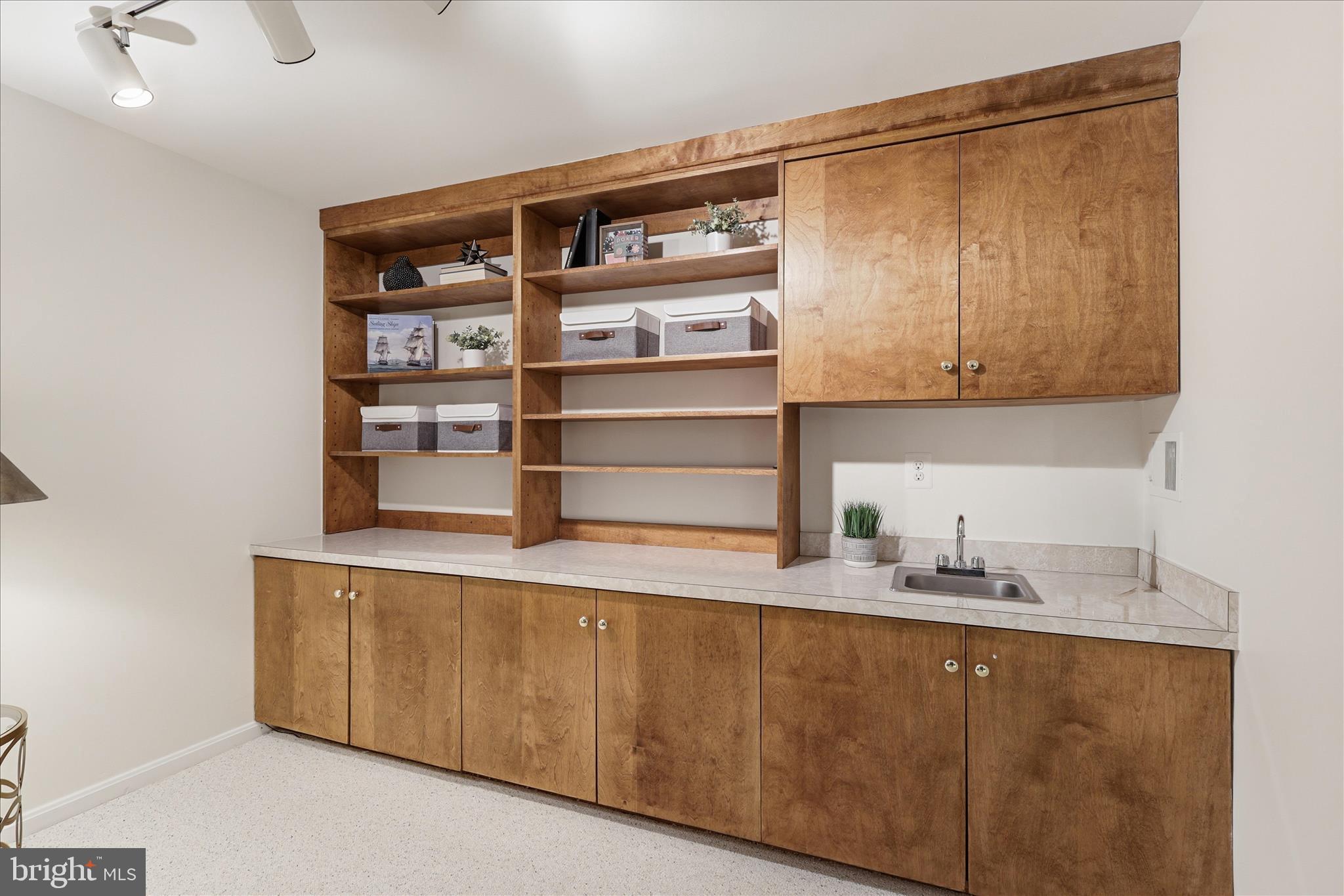 2184 Pond View Court Reston, VA 20191 - Photo 31 of 45