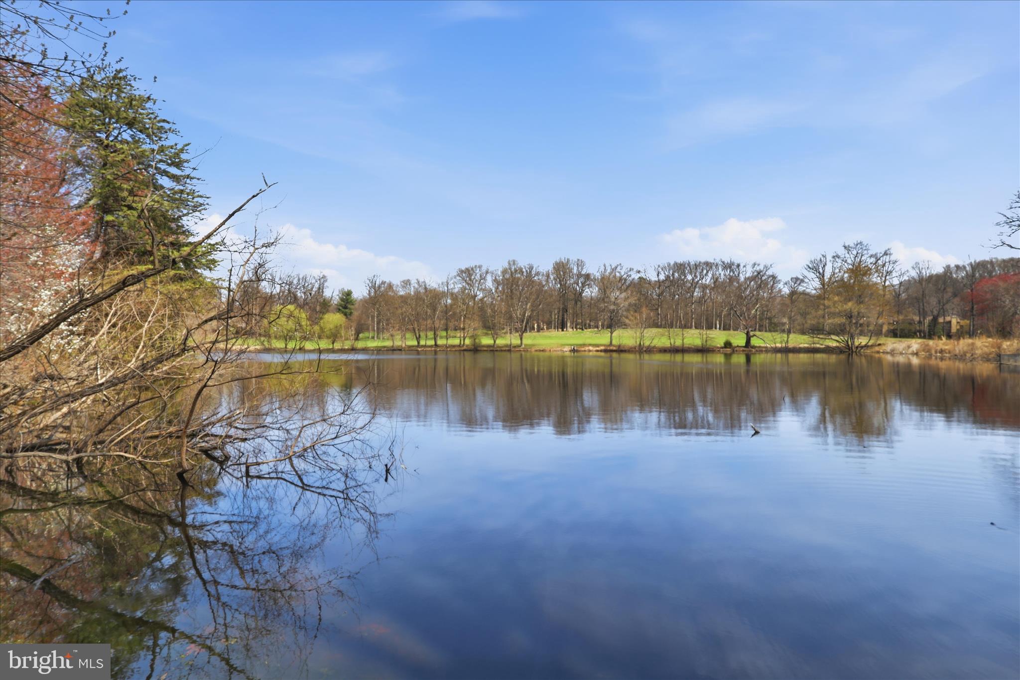 2184 Pond View Court Reston, VA 20191 - Photo 37 of 45